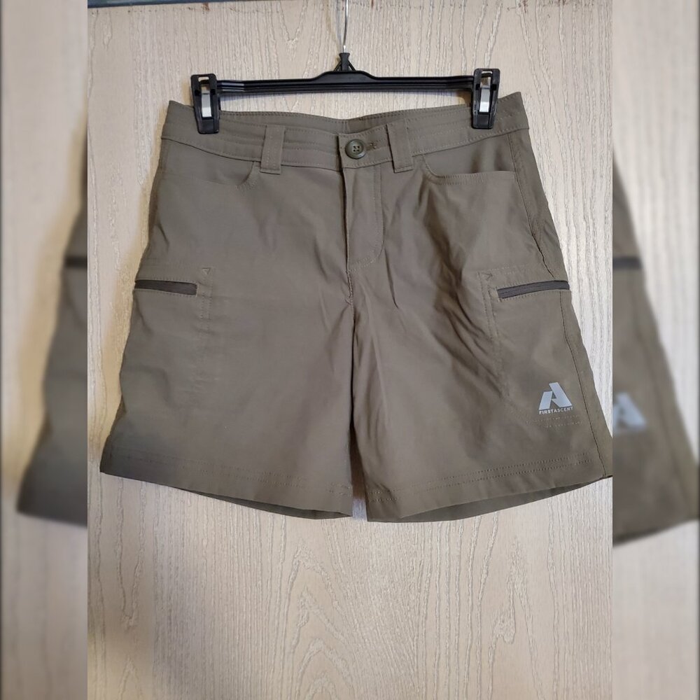 Eddie Bauer First Ascent Shorts
